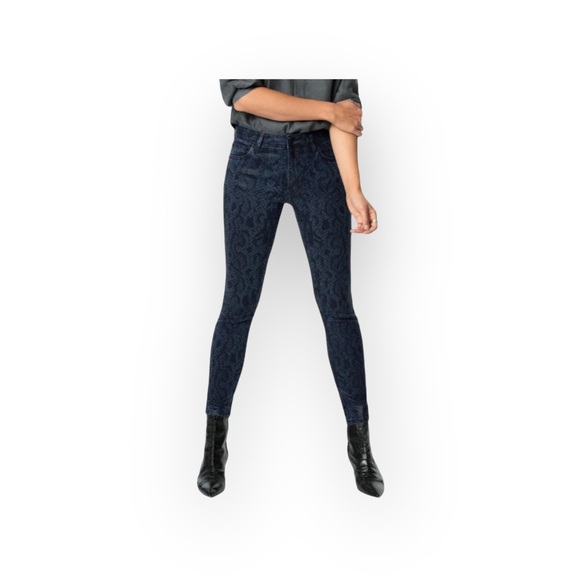 new Joe's Jeans ㋛ Charlie Skinny High Waist Jean ㋛ Coated Navy Python Print ㋛ - Picture 15 of 16